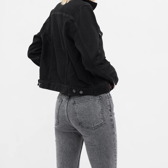 Gap icon denim Jacket in black - size extra small - in good pre-owned condition - Picture 2 of 7